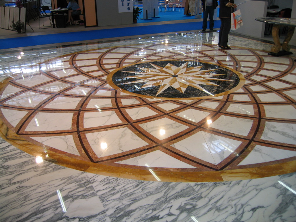 Полы из гранита и мрамора